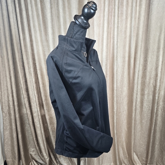 GAP Black Maternity Full Zip Performance Jacket - Picture 10 of 15